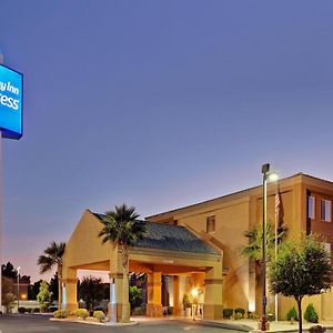 Holiday Inn Express Las Vegas-Nellis By Ihg